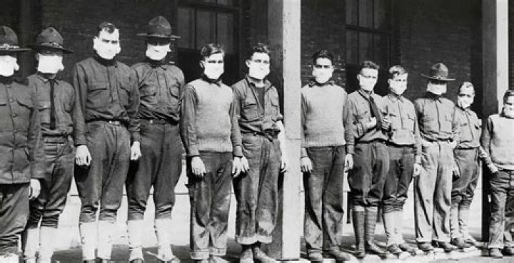 	Jason Momoa’s surprise appearance on SNL was everything	