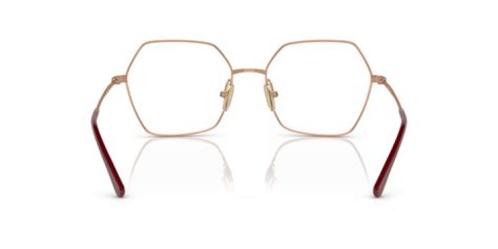 	Noomi Rapace, NYT Mag: “I thought LA was about… glossy big lips and big t-ts”	