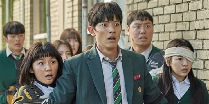 ‘All of Us Are Dead,’ a 12 part Korean zombie series, is number one on Netflix globally