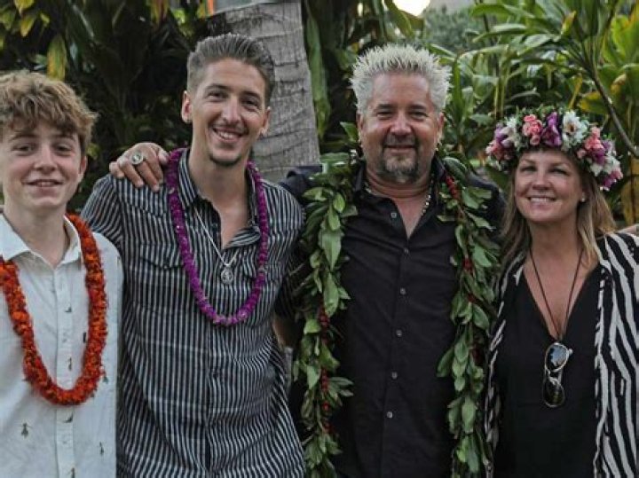 Anthony Bourdain throws shade at ‘douche’ Guy Fieri, but he loves Ina Garten