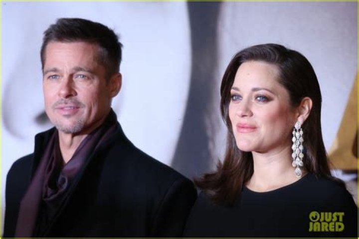 Brad Pitt & Marion Cotillard’s ‘Allied’ sex scenes were well-rehearsed, apparently