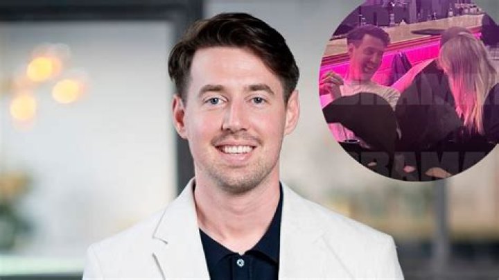 Brendan Fraser is dating a hairdresser