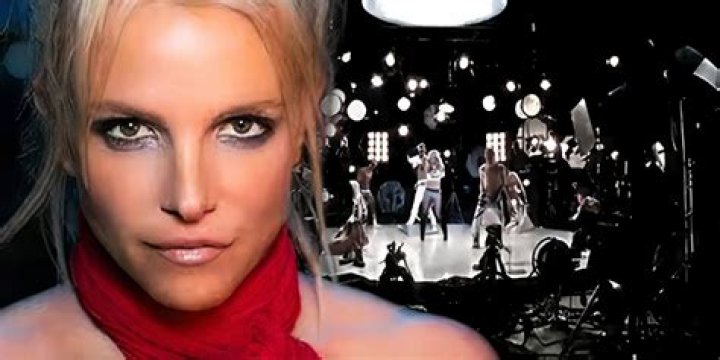 Britney Spears ‘has been acting increasingly erratically,’ people are ‘concerned’