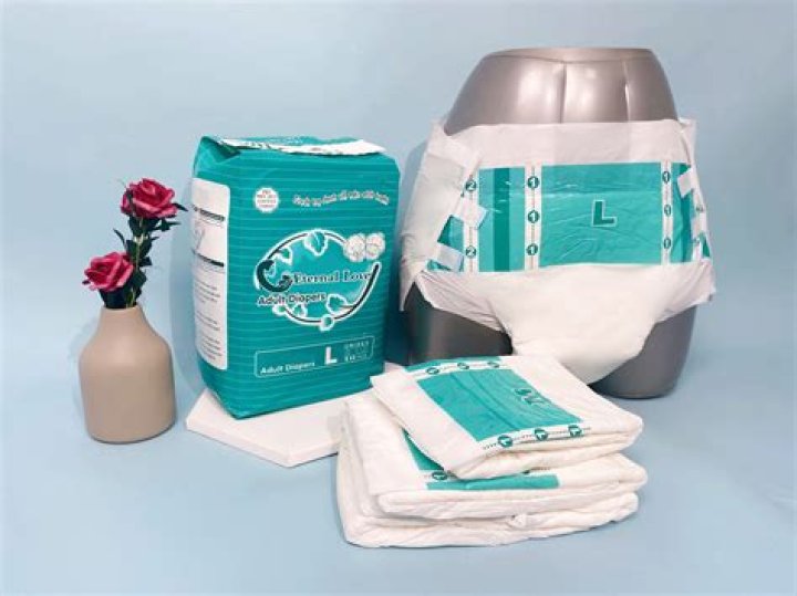 Casey Wilson wore adult diapers for her arrest with Jane Fonda, needed them