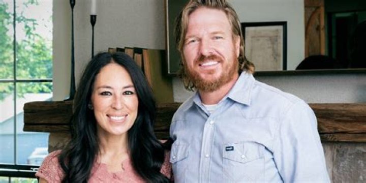 Chip & Joanna Gaines left ‘Fixer Upper’ because of their horrible HGTV contract?