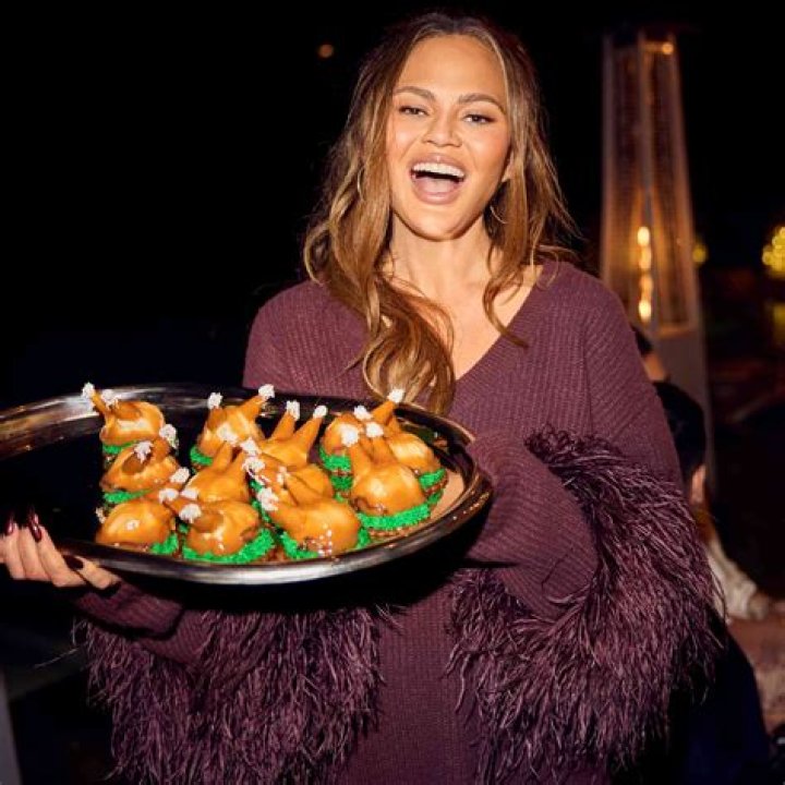 Chrissy Teigen says turkey sucks a–: accurate or rude?