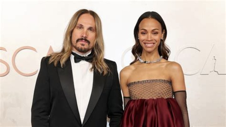 Did Zoe Saldana cheat on her boyfriend of 10 years with Bradley Cooper?