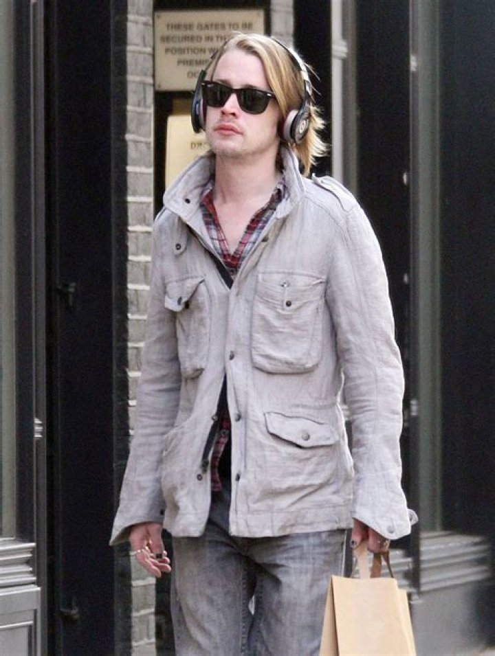 Has Macaulay Culkin traded the drug life for a 60 cigarette per day habit?
