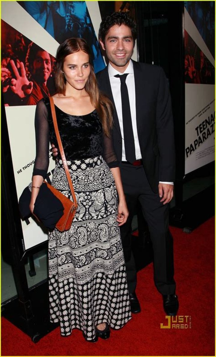 Isabel Lucas and Adrian Grenier split up