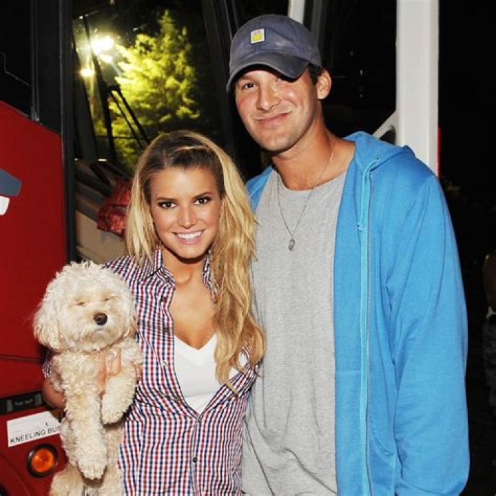 Jessica Simpson overshares about Tony Romo