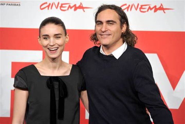Joaquin Phoenix finally convinced his girlfriend Rooney Mara to try karate