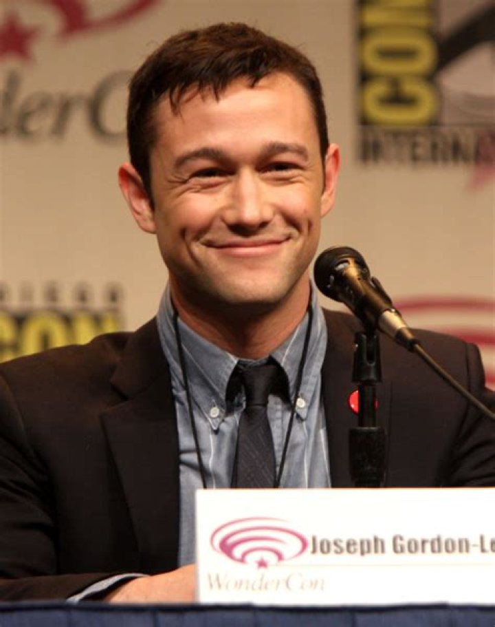 Joseph Gordon Levitt criticizes GQ over their claim that his brother overdosed