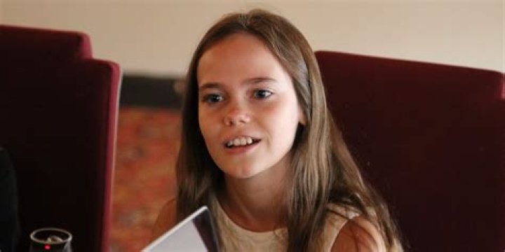 Oona Laurence Net Worth - CelebNetWorth