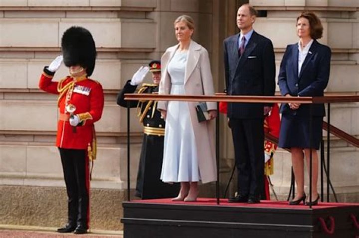 Prince William & Kate could ‘stand in’ for King Charles at CHOGM in October