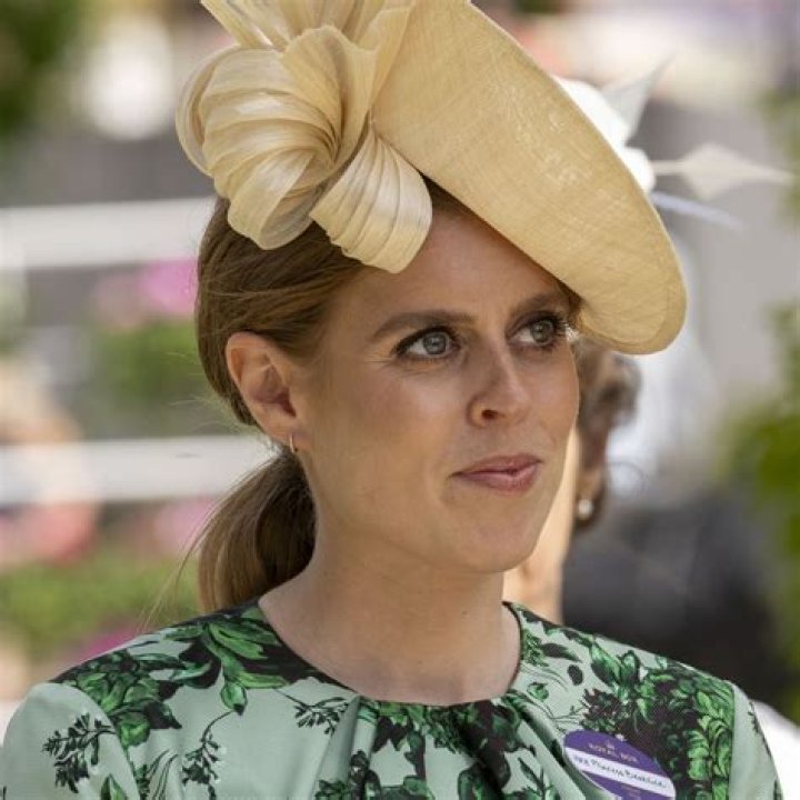 Princess Beatrice wore Self-Portrait to the Art of Wishes Gala: prim & pretty?