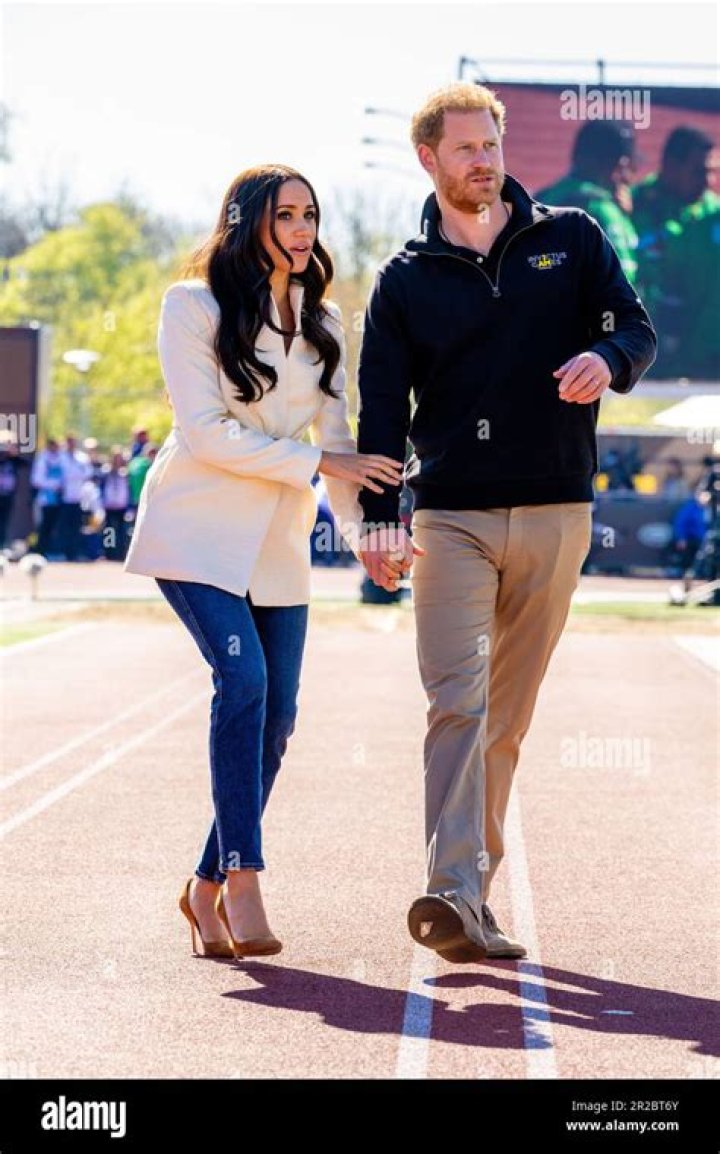 bitchy | Prinz Harry, Herzog von Sussex und seine Ehefrau Meghan als Zuschauer auf der Tribuene, Sitting volleyball Mixed Team Pr