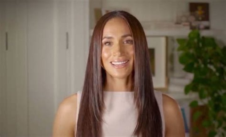 Samantha Markle’s dumb book about her sister is coming out this month