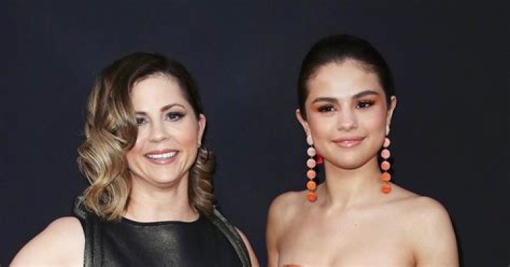 Selena Gomez’s mom on Selena’s kidney transplant: ‘All I could do was pray’