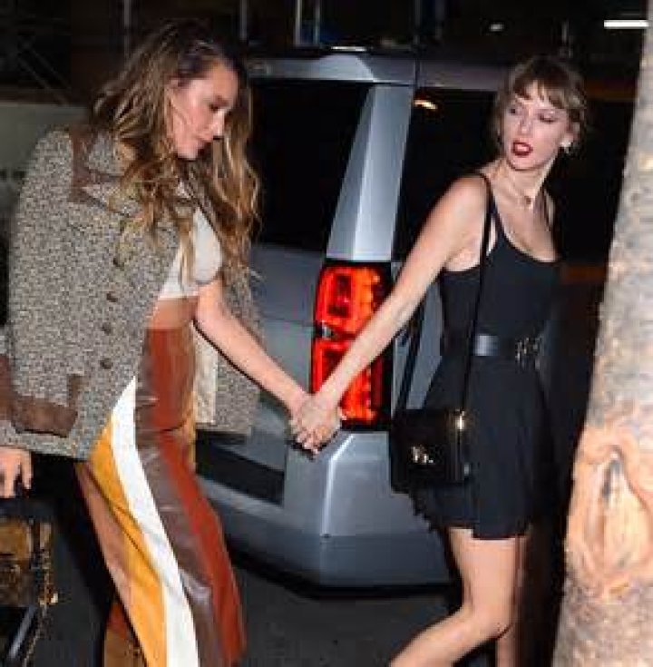 bitchy | Taylor Swift and Blake Lively exit Lucali post-dinner in NYC