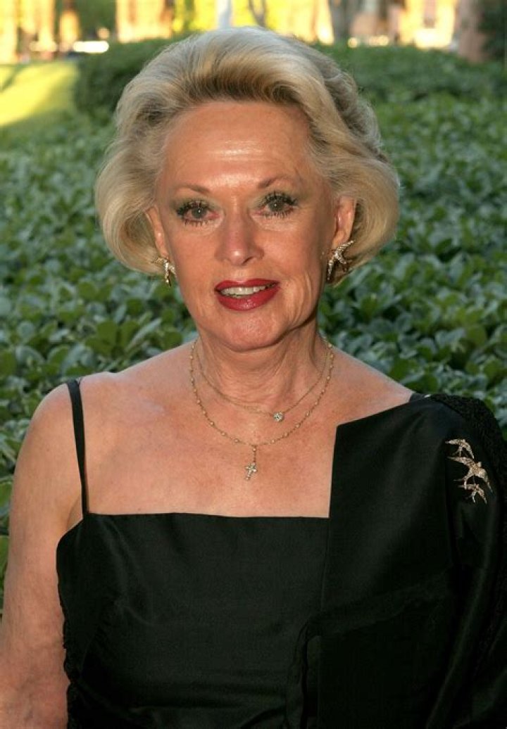 	Dakota Johnson: Alfred Hitchcock ‘terrorized’ my grandmother Tippi Hedren	