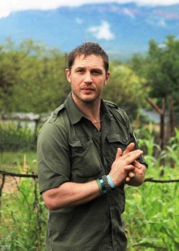 Tom Hardy is on Twitter, Instagram & Facebook now: will he get cheesy?